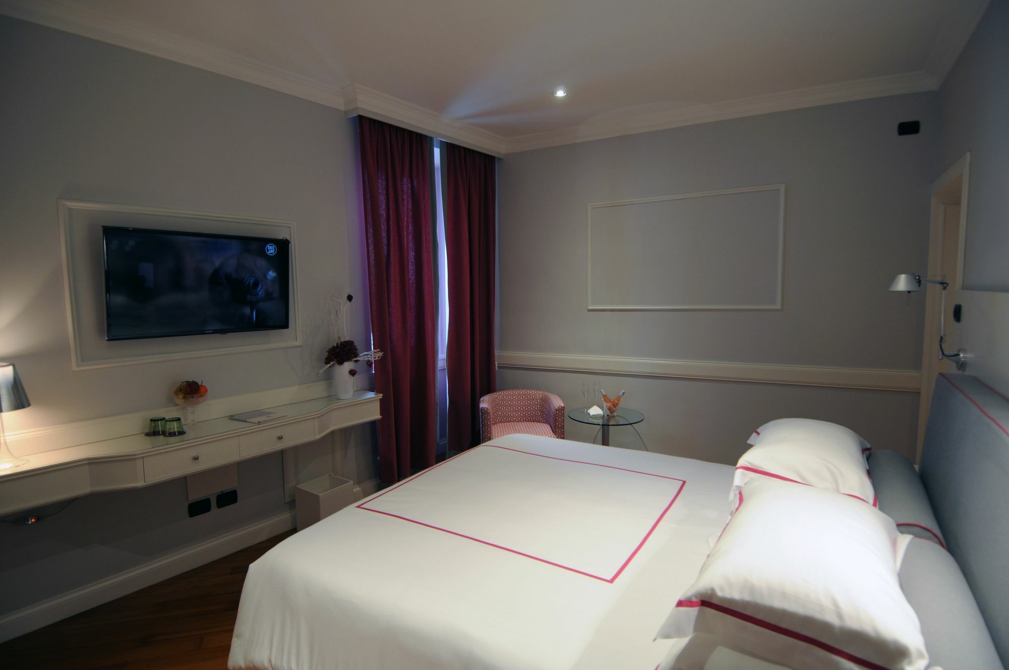 Suite Fontana Di Trevi Rome Exterior photo